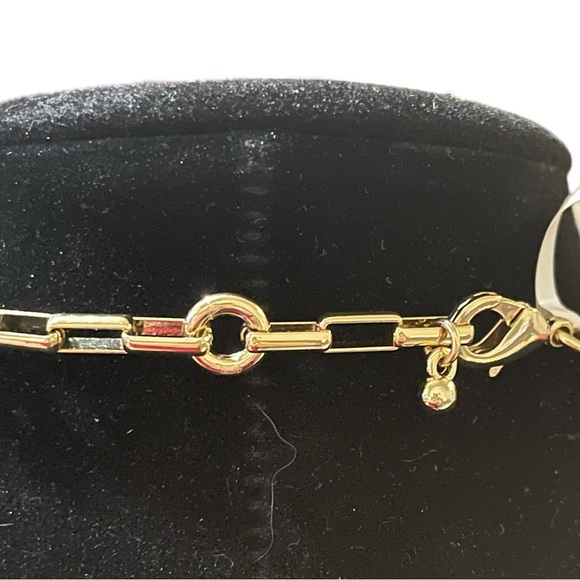 Neiman Marcus Elegant Gold-Tone Necklace, NWT - Picture 2 of 2